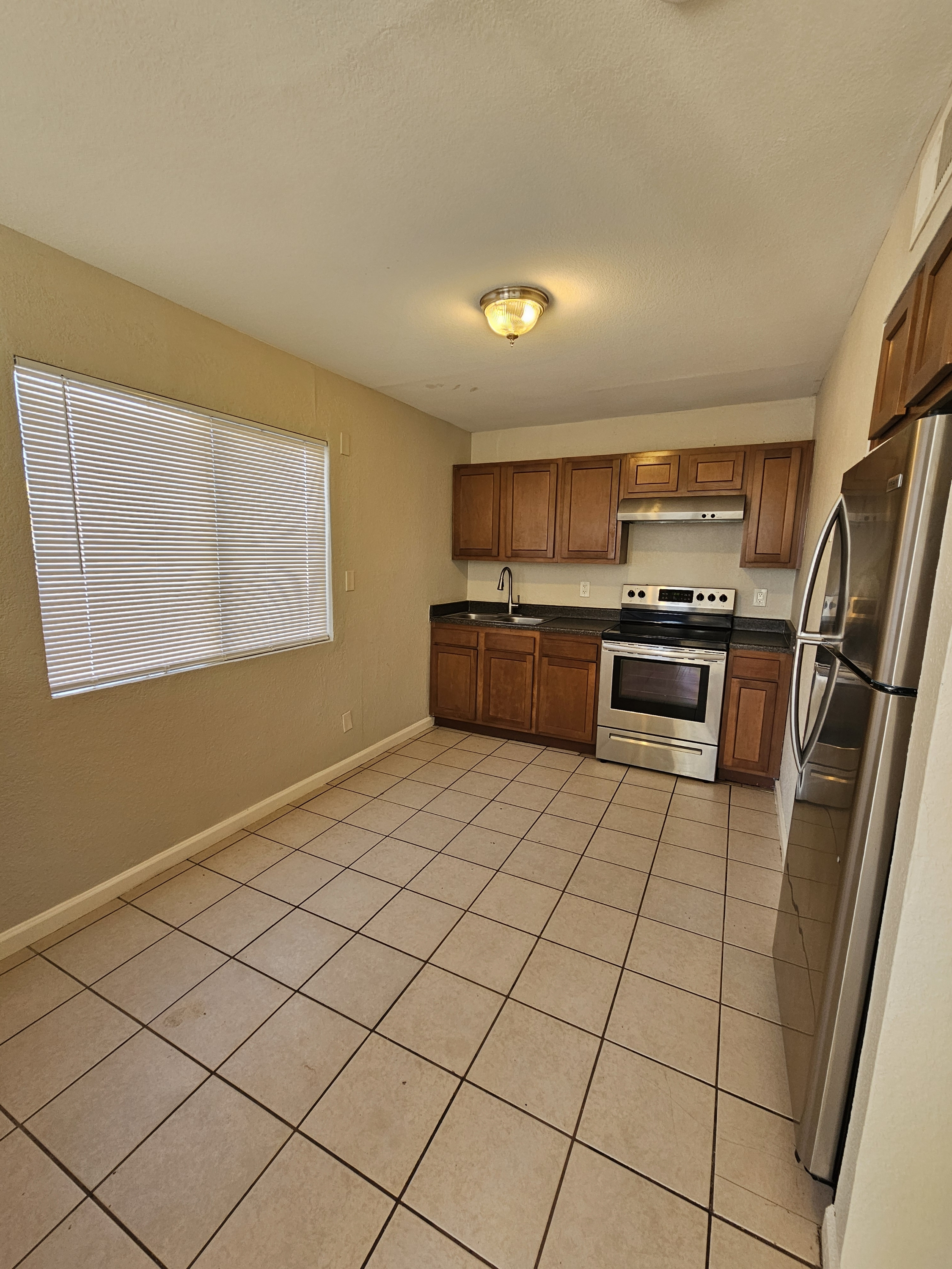 1441 South 14th Ave - 4